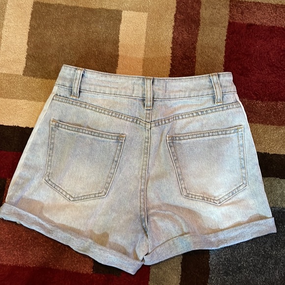 NWOT Ladies/Juniors Cuffed Jean Mom Short from PacSun waist 25 - Picture 2 of 6